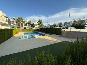 207474studioapartmentforsaleonlamarpilardelah