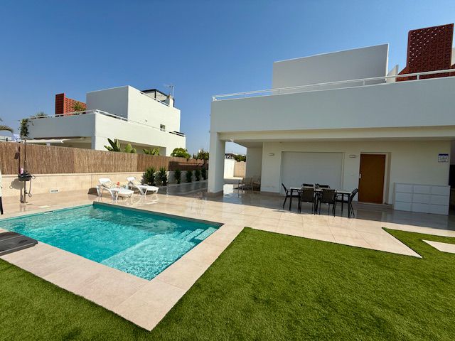 Image No.11-Villa de 3 chambres à vendre à Pilar de la Horadada