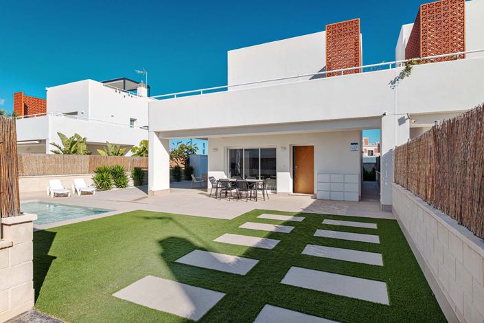 Image No.2-3 Bed Villa for sale