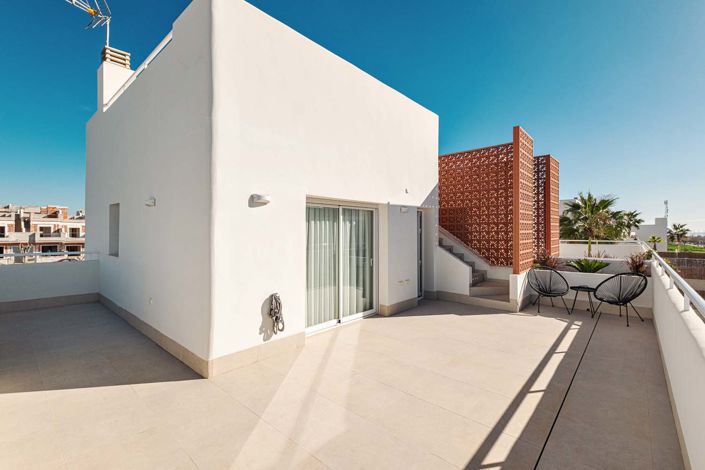 Image No.48-3 Bed Villa for sale