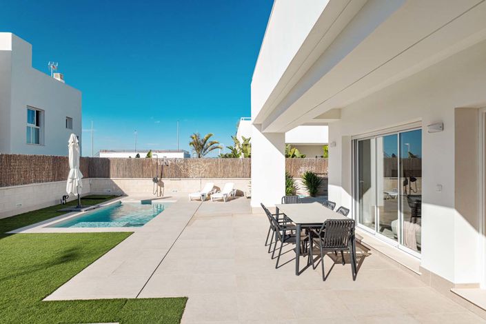 Image No.7-3 Bed Villa for sale