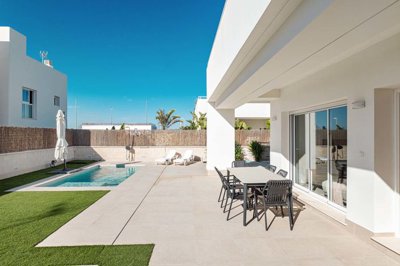 206473detachedvillainpilardelah120226103229ds