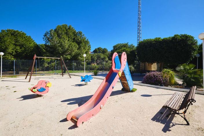 Image No.38-2 Bed Apartment for sale