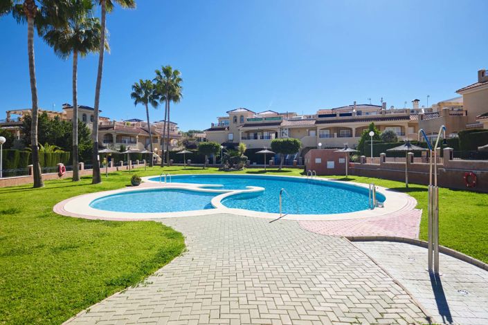 Image No.40-2 Bed Apartment for sale