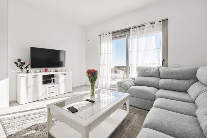 Image No.2-3 Bed Villa for sale