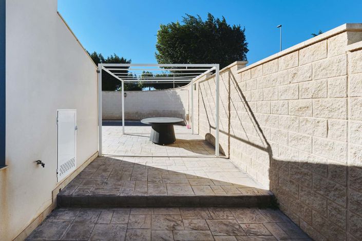 Image No.33-3 Bed Villa for sale