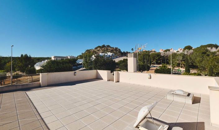 Image No.38-3 Bed Villa for sale