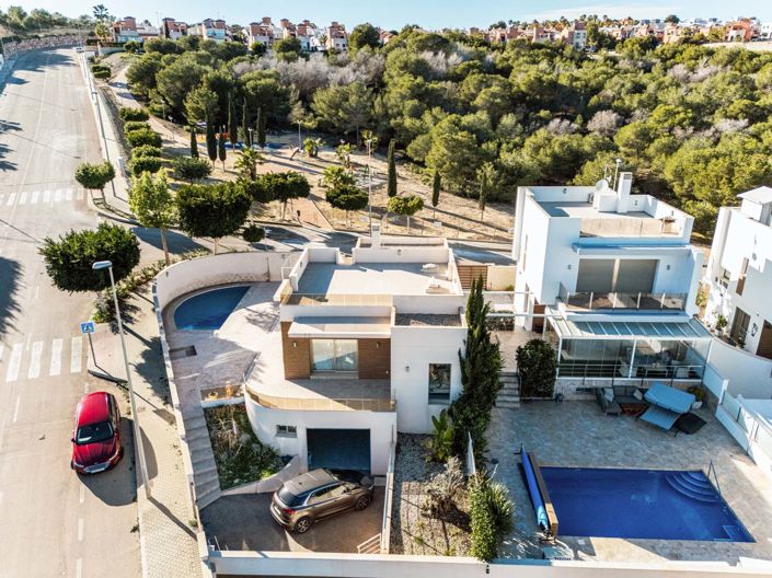 Image No.44-3 Bed Villa for sale