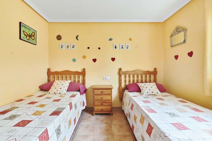 Image No.27-3 Bed Townhouse for sale