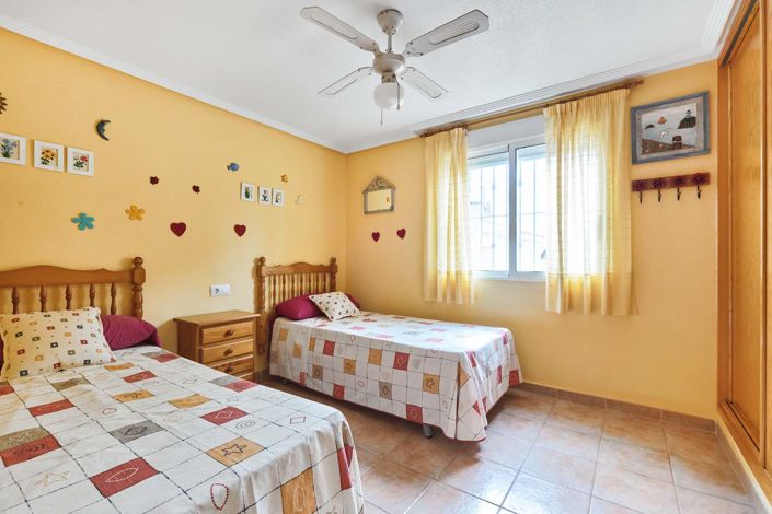 Image No.29-3 Bed Townhouse for sale