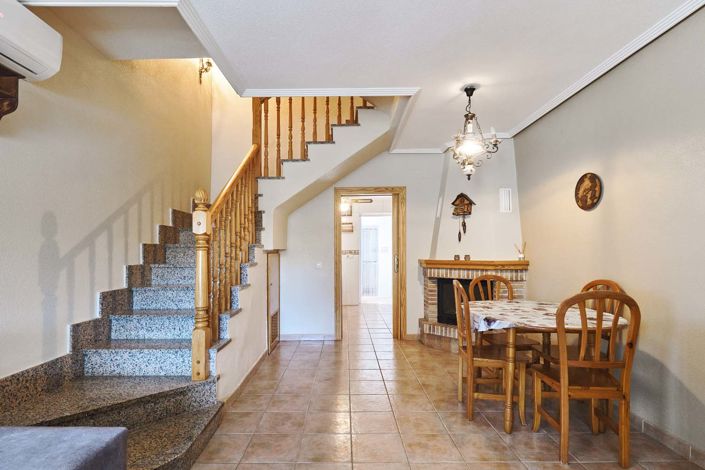 Image No.8-3 Bed Townhouse for sale