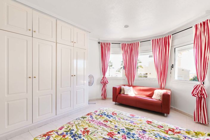 Image No.13-3 Bed Villa for sale