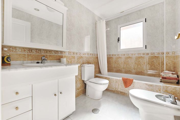 Image No.16-3 Bed Villa for sale