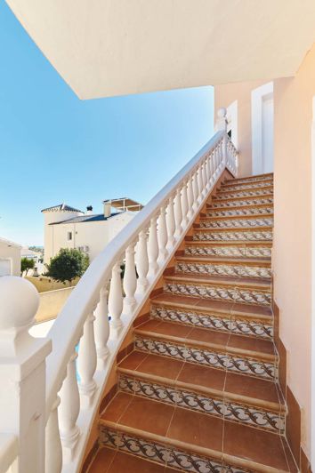 Image No.24-3 Bed Villa for sale