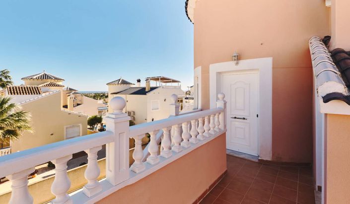 Image No.25-3 Bed Villa for sale