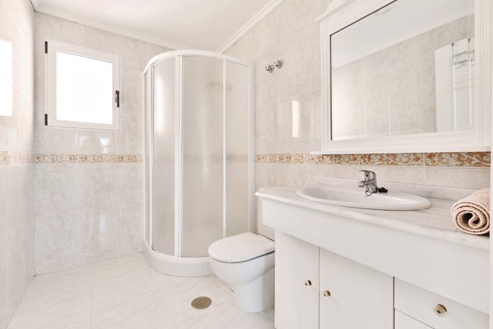 Image No.27-3 Bed Villa for sale