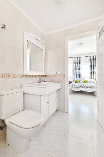 Image No.28-3 Bed Villa for sale