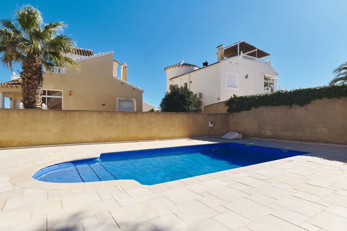 Image No.40-3 Bed Villa for sale