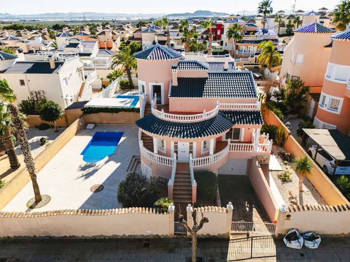 Image No.49-3 Bed Villa for sale