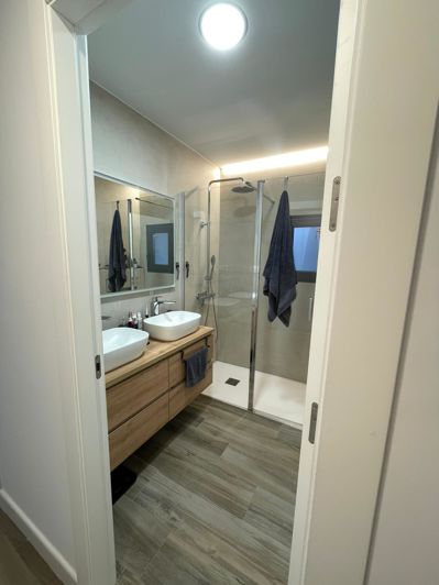 Image No.14-2 Bed Townhouse for sale