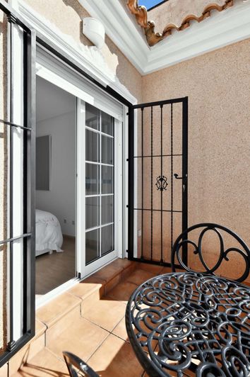Image No.23-3 Bed Villa for sale