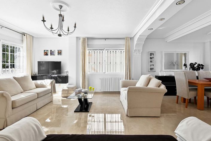 Image No.4-3 Bed Villa for sale