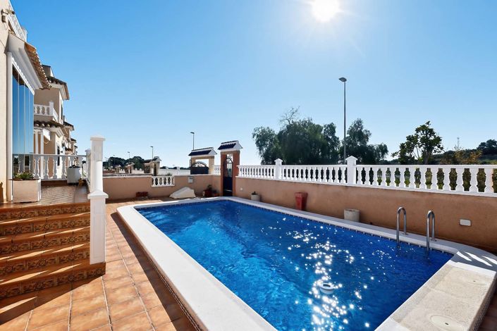 Image No.49-3 Bed Villa for sale
