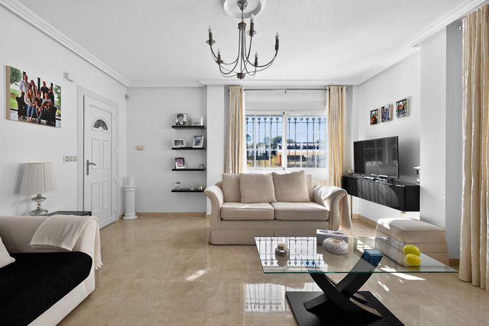 Image No.7-3 Bed Villa for sale