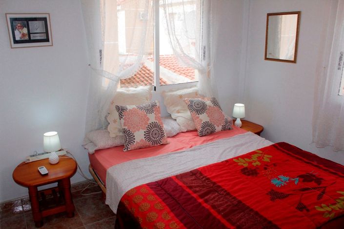 Image No.26-4 Bed Semi-Detached for sale