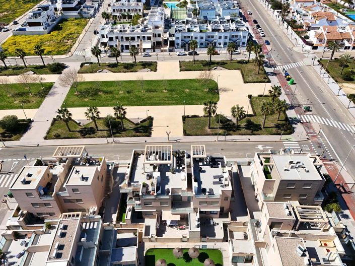 Image No.17-3 Bed Apartment for sale