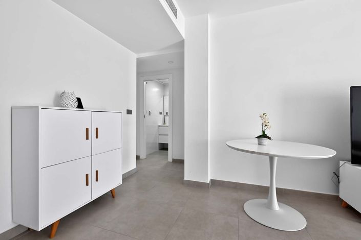 Image No.21-3 Bed Apartment for sale