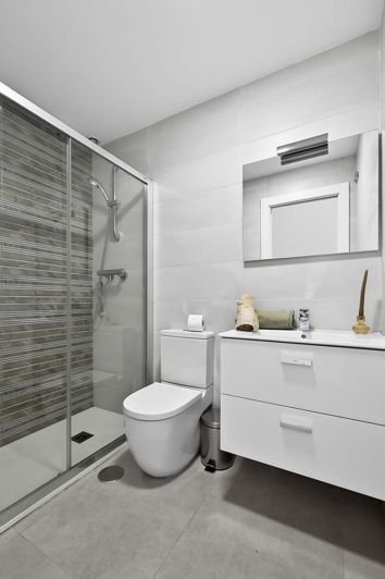 Image No.25-3 Bed Apartment for sale