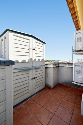 Image No.24-2 Bed Villa for sale