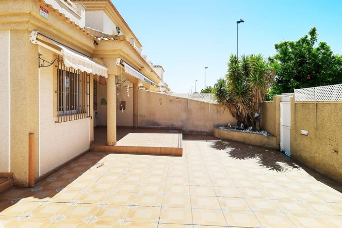Image No.5-4 Bed Semi-Detached for sale