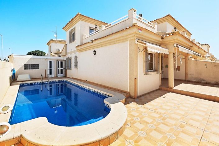 Image No.8-4 Bed Semi-Detached for sale