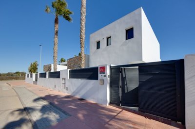 236503villaforsaleinsantiagodelaribera2403261