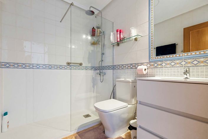 Image No.24-2 Bed Villa for sale