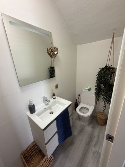 Image No.12-3 Bed Semi-Detached for sale