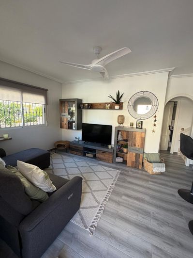 Image No.2-3 Bed Semi-Detached for sale