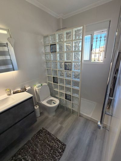 Image No.22-3 Bed Semi-Detached for sale