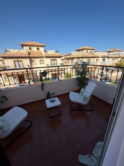 Image No.28-3 Bed Semi-Detached for sale