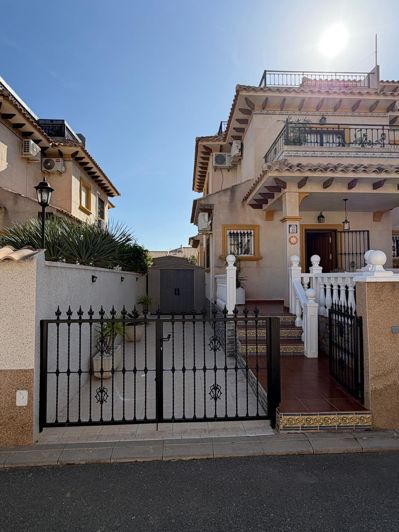 Image No.4-3 Bed Semi-Detached for sale