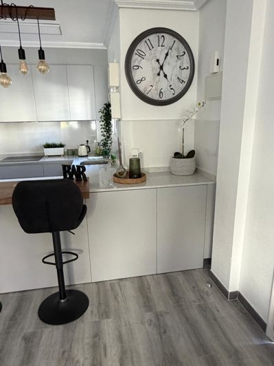 Image No.8-3 Bed Semi-Detached for sale