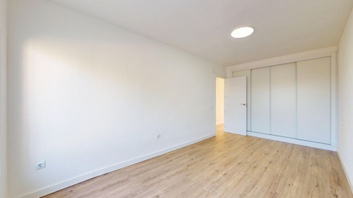 Image No.27-2 Bed Apartment for sale