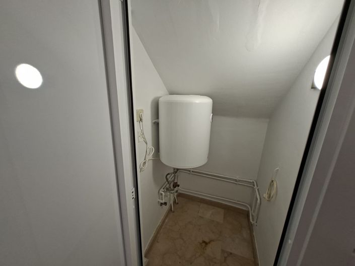 Image No.10-2 Bed Townhouse for sale