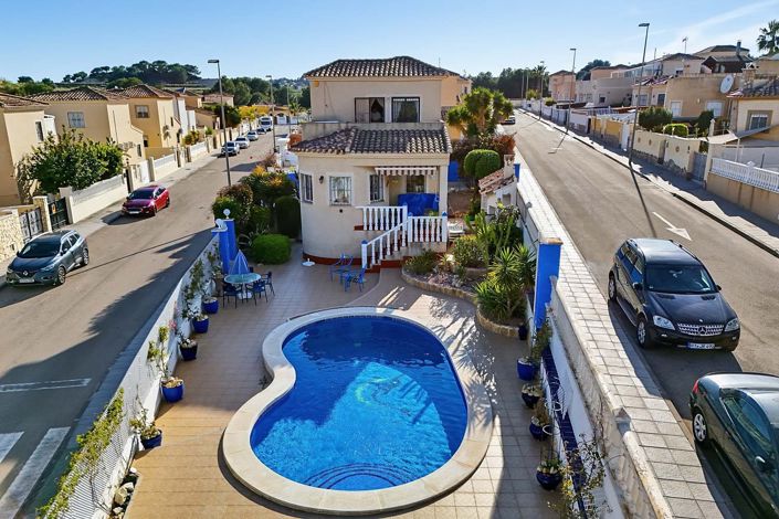 Image No.36-3 Bed Villa for sale