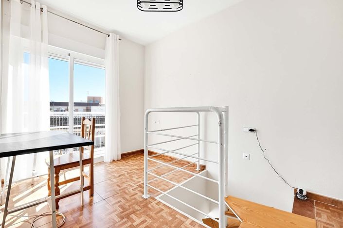 Image No.25-4 Bed Townhouse for sale