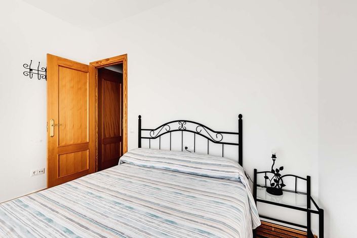 Image No.35-4 Bed Townhouse for sale