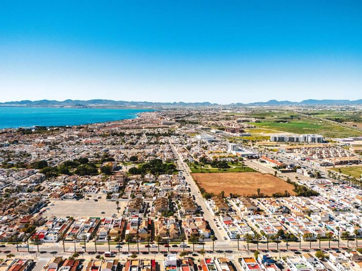 Image No.39-4 Bed Townhouse for sale