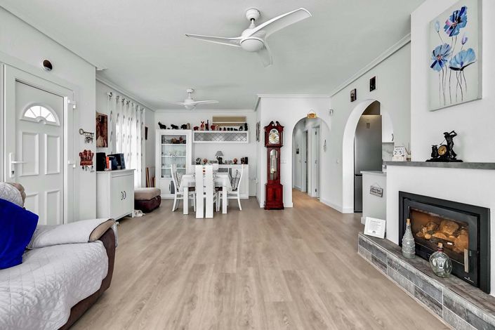 Image No.2-3 Bed Villa for sale